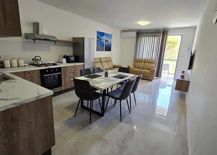 Valley * Zebbug (Gozo)