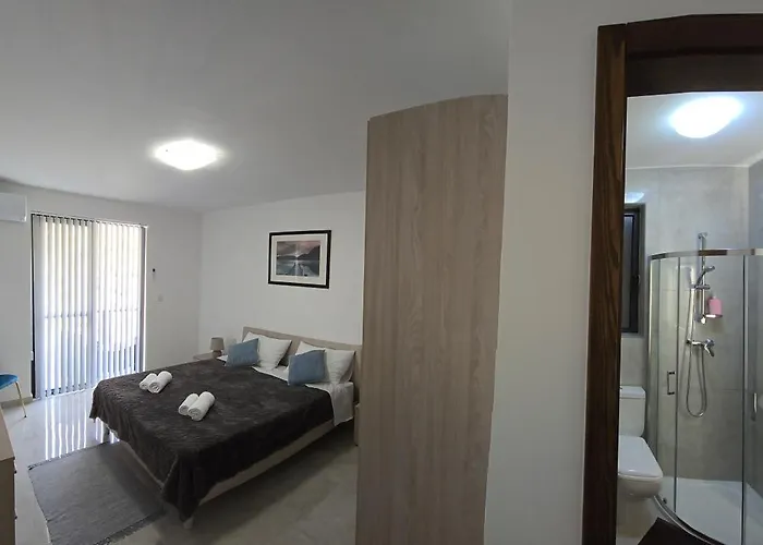 Valley * Zebbug (Gozo)